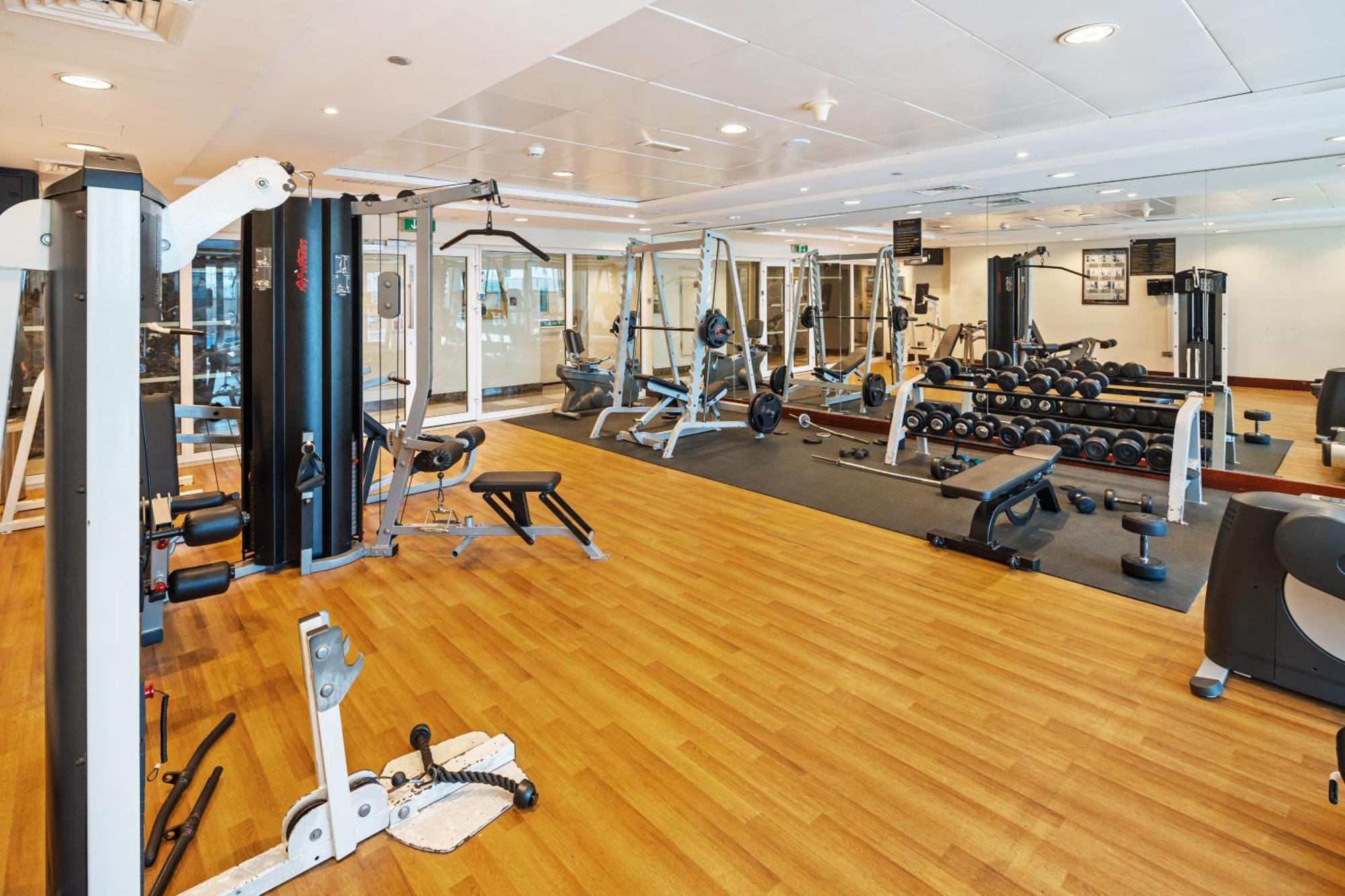 Modern & Spacious 2-Bed Condo With Panoramic Lake Views, Dual Balconies, Steps From Dubai Jlt Metro By "La Buena Vida Holiday Homes" Exteriör bild