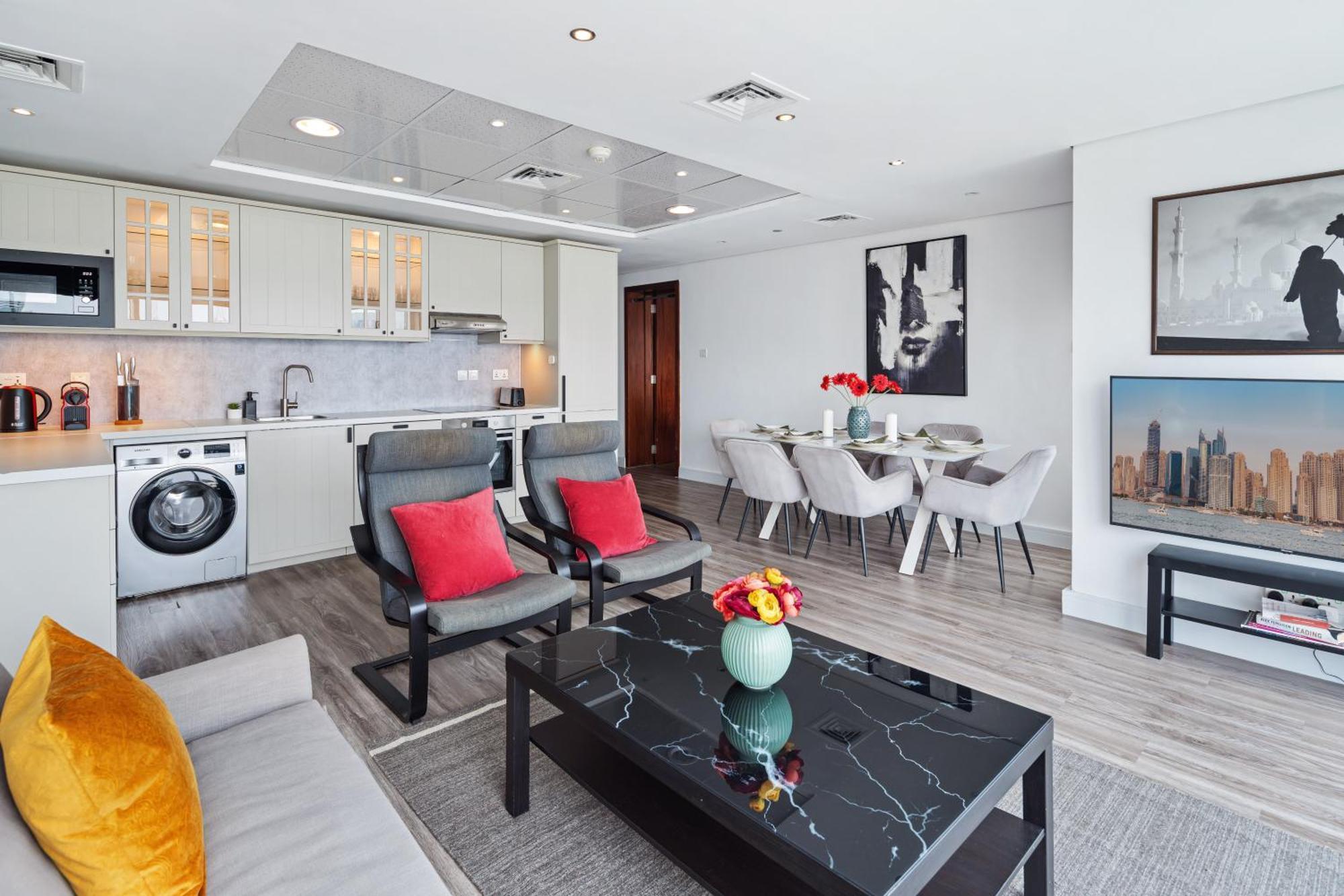 Modern & Spacious 2-Bed Condo With Panoramic Lake Views, Dual Balconies, Steps From Dubai Jlt Metro By "La Buena Vida Holiday Homes" Exteriör bild