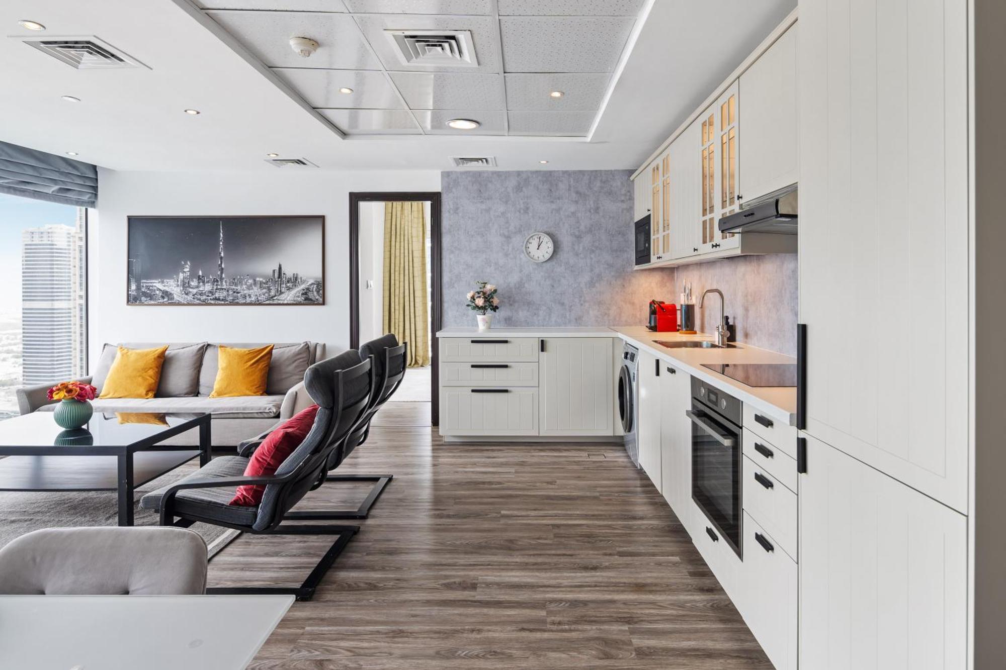 Modern & Spacious 2-Bed Condo With Panoramic Lake Views, Dual Balconies, Steps From Dubai Jlt Metro By "La Buena Vida Holiday Homes" Exteriör bild