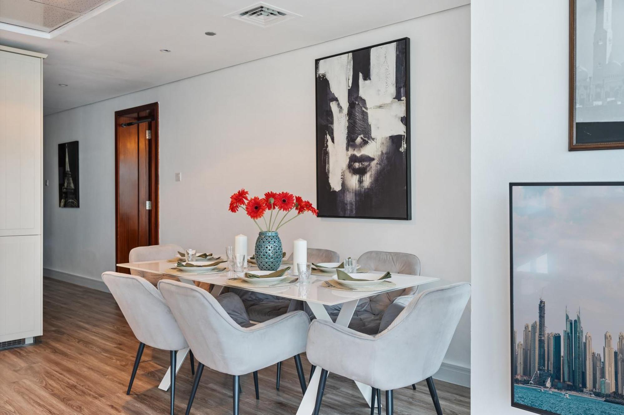 Modern & Spacious 2-Bed Condo With Panoramic Lake Views, Dual Balconies, Steps From Dubai Jlt Metro By "La Buena Vida Holiday Homes" Exteriör bild
