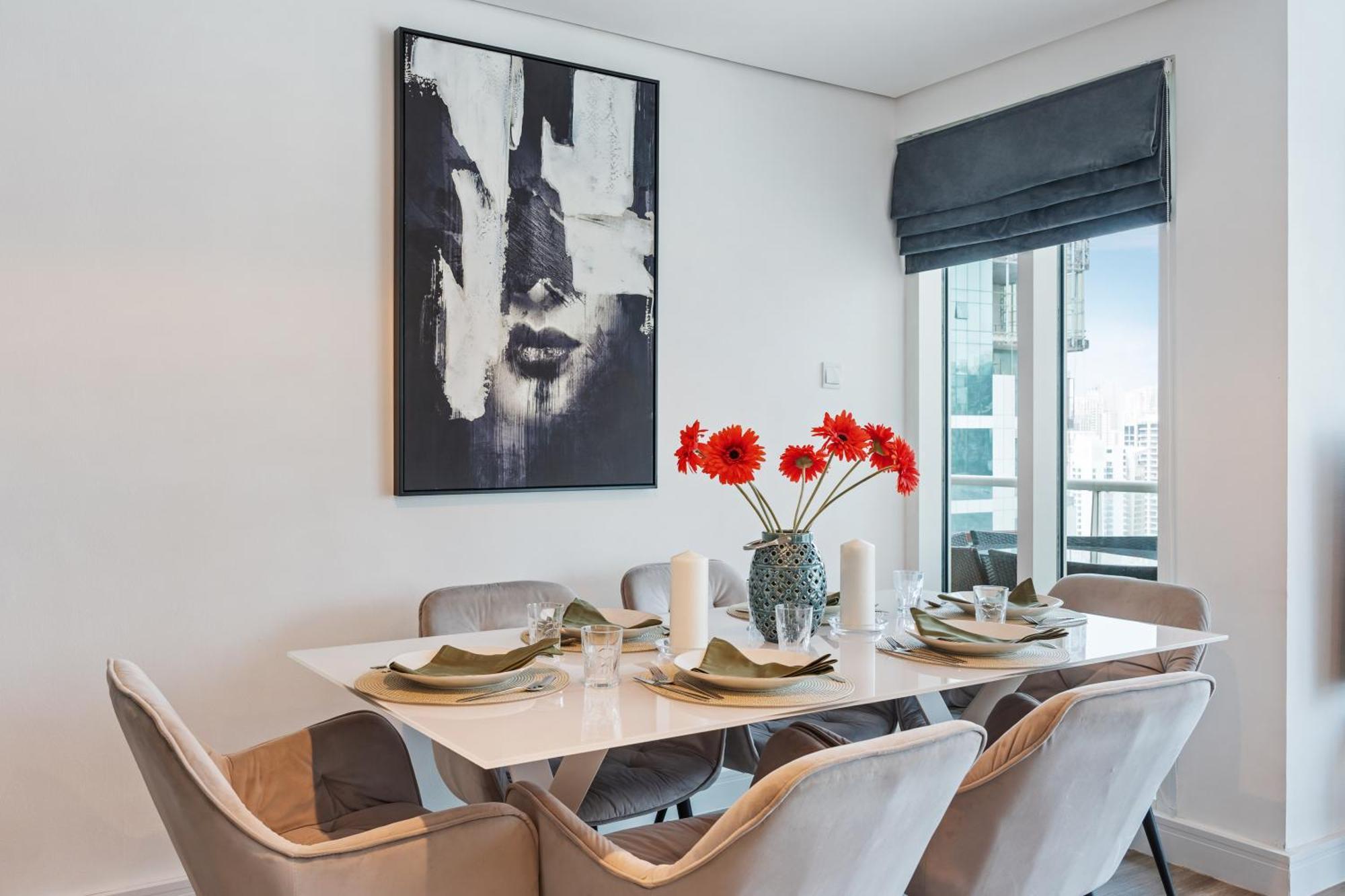 Modern & Spacious 2-Bed Condo With Panoramic Lake Views, Dual Balconies, Steps From Dubai Jlt Metro By "La Buena Vida Holiday Homes" Exteriör bild