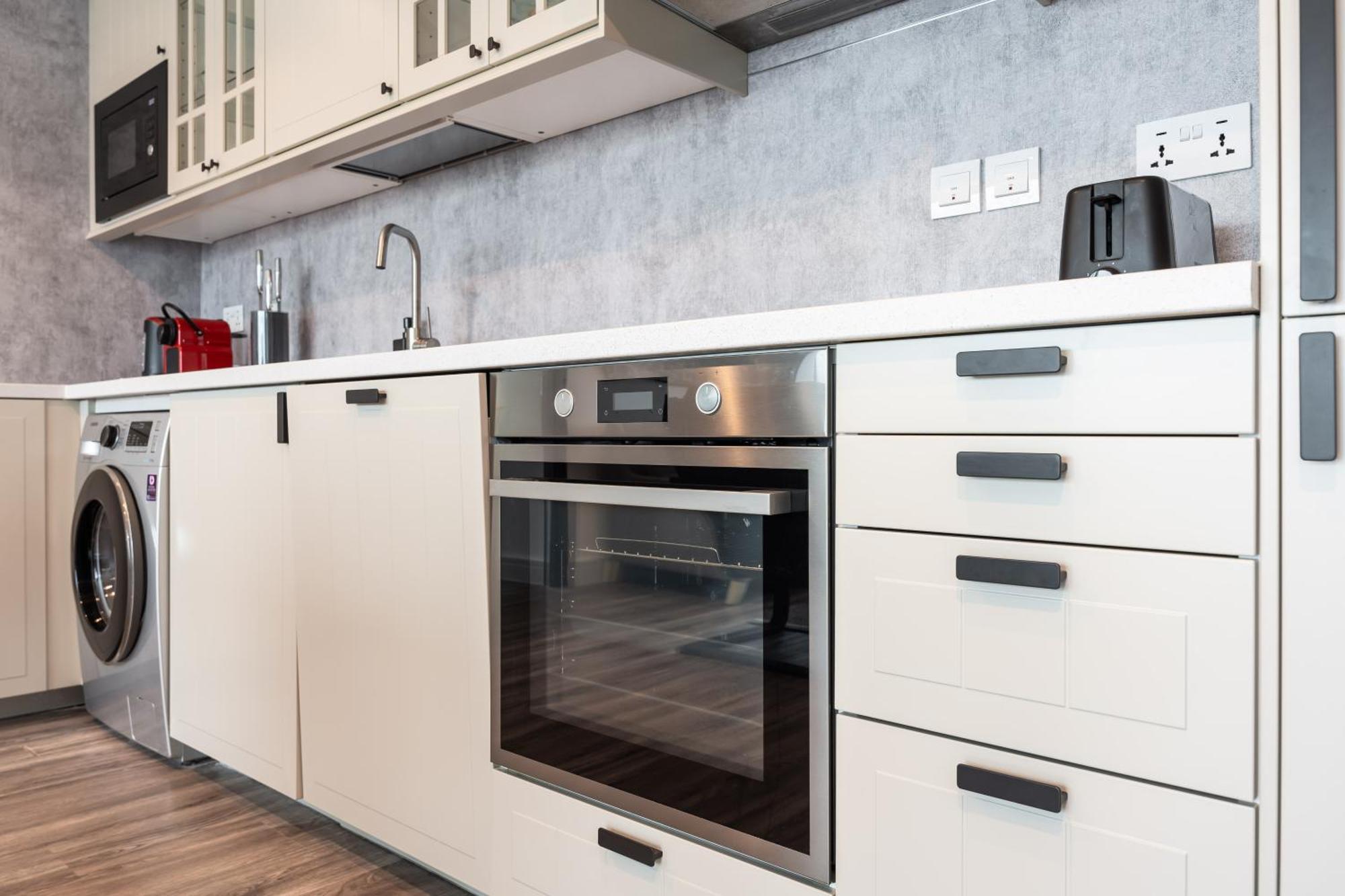 Modern & Spacious 2-Bed Condo With Panoramic Lake Views, Dual Balconies, Steps From Dubai Jlt Metro By "La Buena Vida Holiday Homes" Exteriör bild